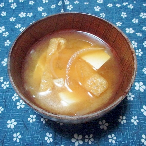 玉ねぎと豆腐と油揚げの味噌汁 レシピ 作り方 By けいちゃん088 楽天レシピ 玉ねぎと豆腐と油揚げの味噌汁 レシピ 作り方 By けいちゃん088 楽天レシピ