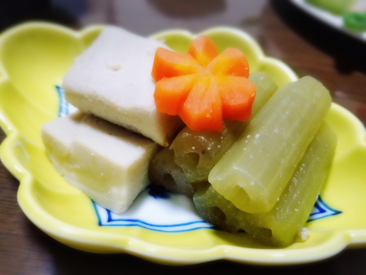 高野豆腐入り♪ フキの煮物☆