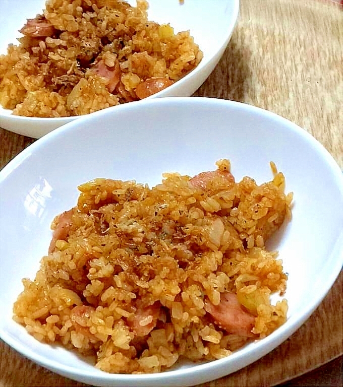 ケチャップ味のソーセージライス