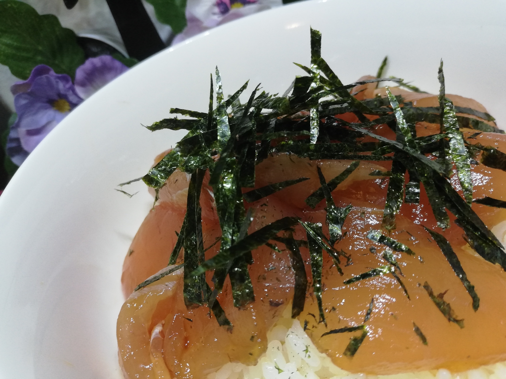 味どうらくで、簡単まぐろの漬け丼