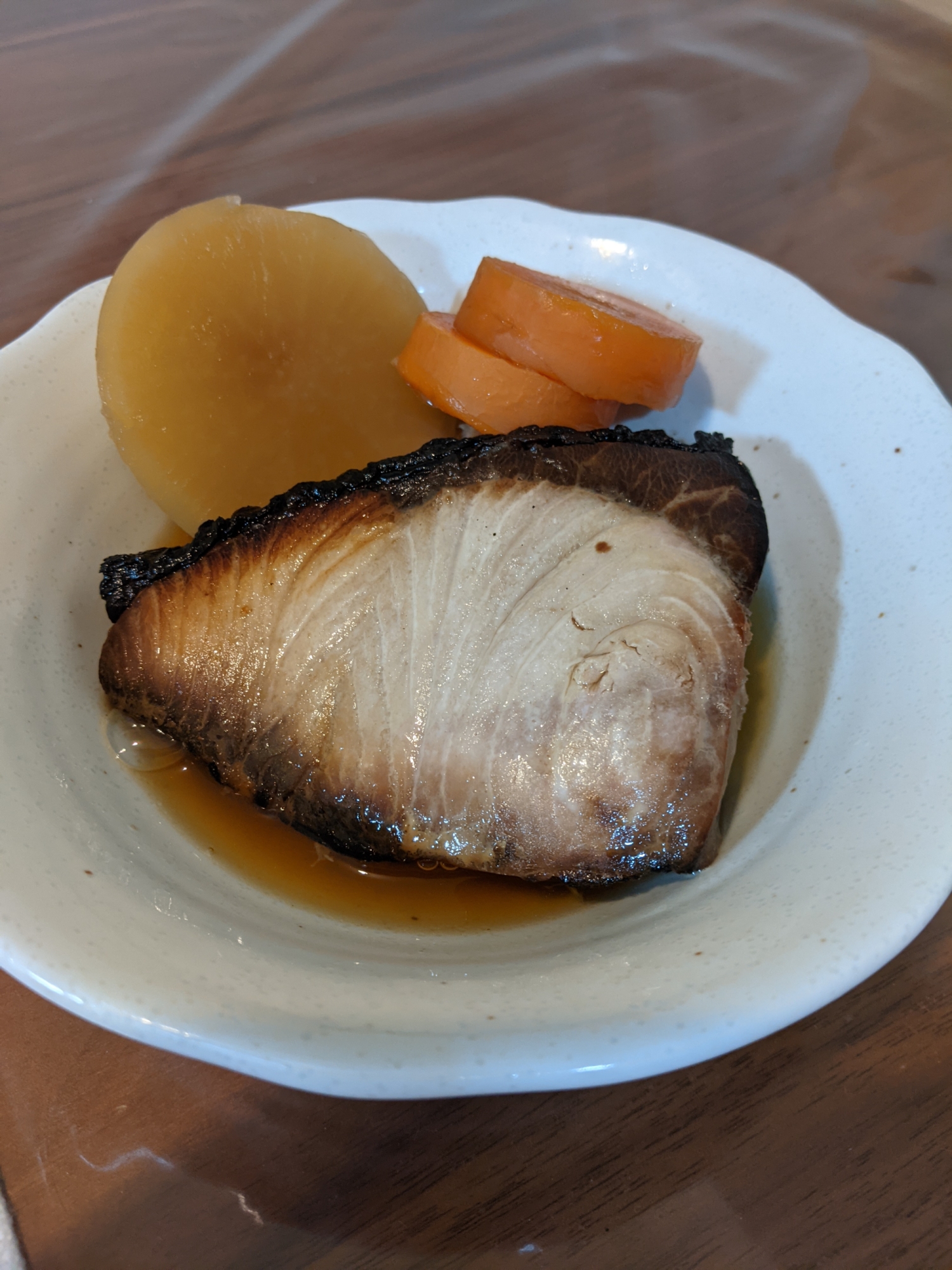 お店の味♡ぶりの照り焼きと大根のうま煮