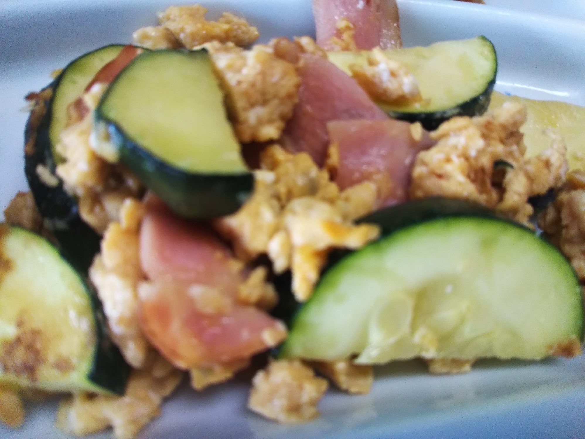 ズッキーニとベーコンの卵炒め レシピ 作り方 By Slowpoku 楽天レシピ ズッキーニとベーコンの卵炒め レシピ 作り方 By Slowpoku 楽天レシピ