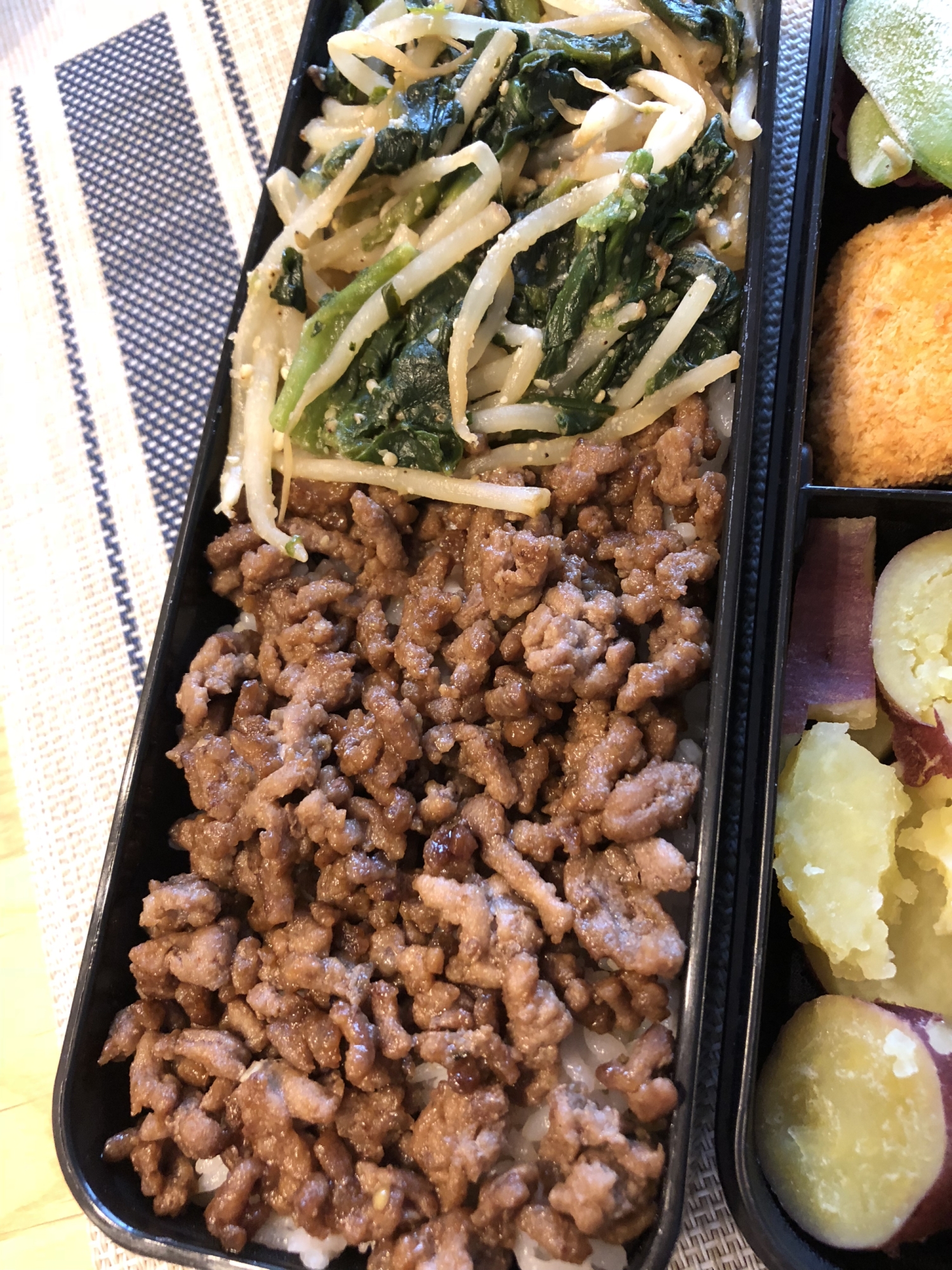 忙しい朝でも豪華に☆簡単ビビンバ弁当☆