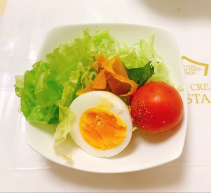 ひろちゃんさま♪水菜なくてすみません(  _ _)ｏ)) 冷蔵庫にある材料をいろいろいれちゃいました( ᵉ̷͈◡ॢᵉ̷͈)♡✧˖°