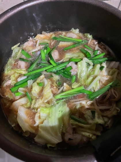 我が家の醤油ベースのもつ鍋