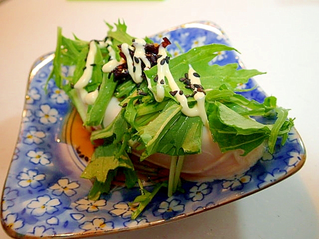 水菜と昆布佃煮と黒ごまの冷奴