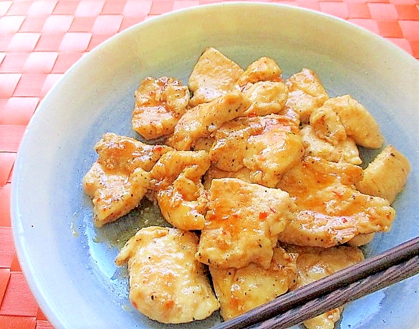 節約おかず♪鶏むね肉のピリ辛照り焼き