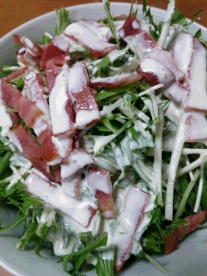 粉チーズ抜きでも十分美味しかったです。
モリモリ食べちゃいますね。