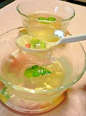 フラワーシロップで作るちょっと大人なミントゼリー レシピ 作り方 By 遊星 楽天レシピ フラワーシロップで作るちょっと大人なミントゼリー レシピ 作り方 By 遊星 楽天レシピ