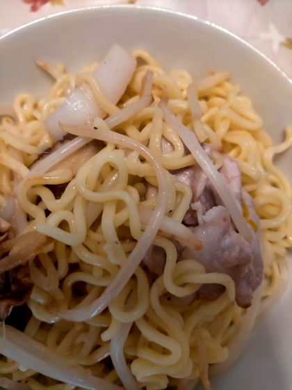 ネギ塩焼きそば