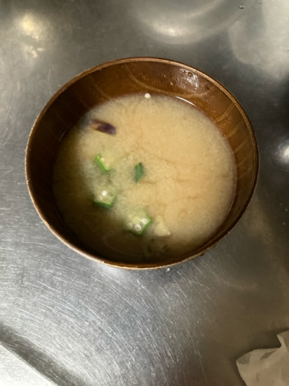 簡単オクラの味噌汁