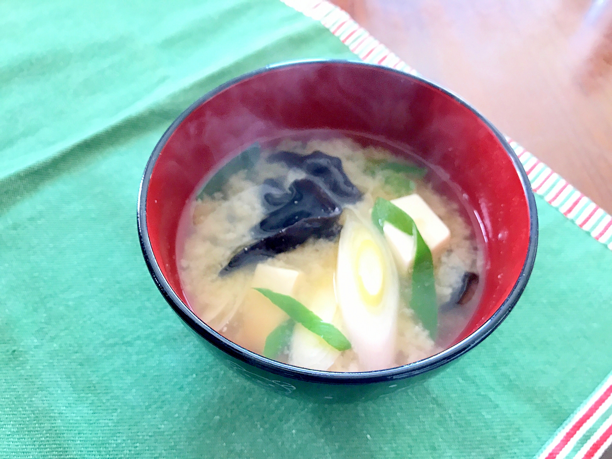 きくらげと豆腐のお味噌汁