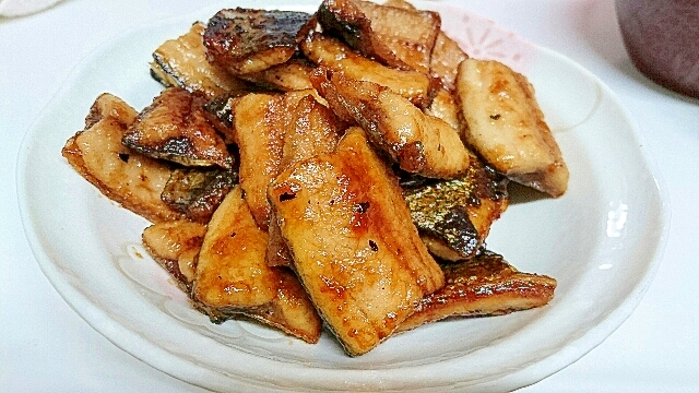 骨まで食べられる!サクッジュワッ!!さんまの蒲焼き