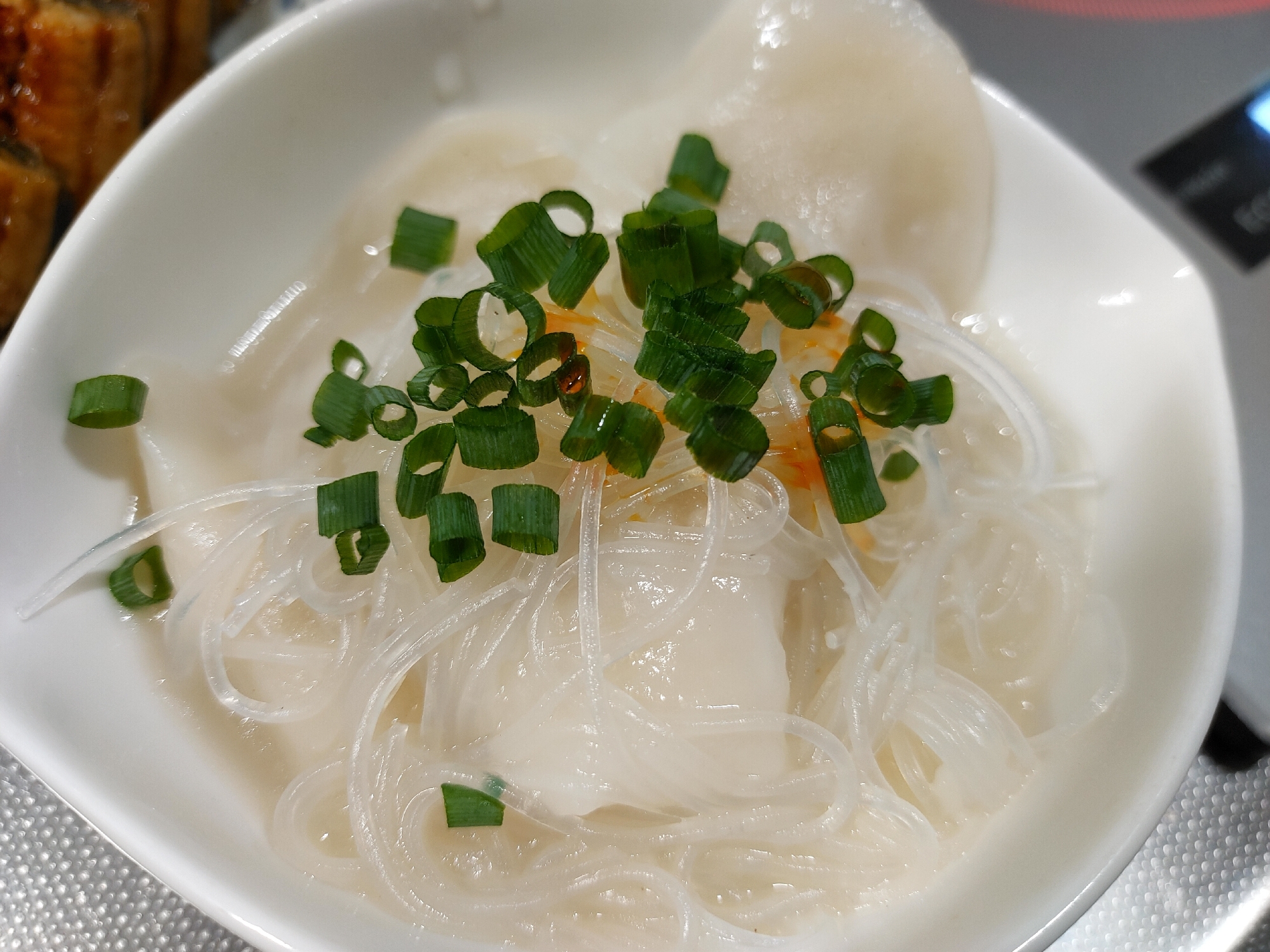 水餃子と春雨のスープ煮