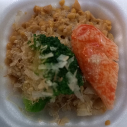 ブロッコリーカニカマ♪納豆