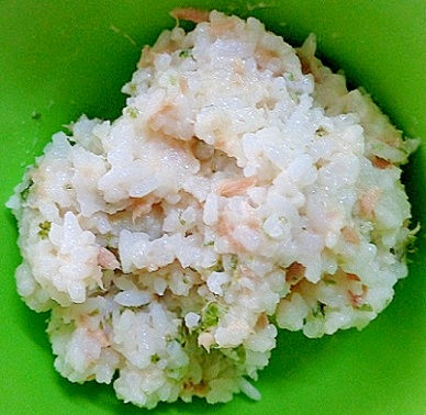 幼児食：ジャガイモとツナ入り醤油マヨ和えご飯