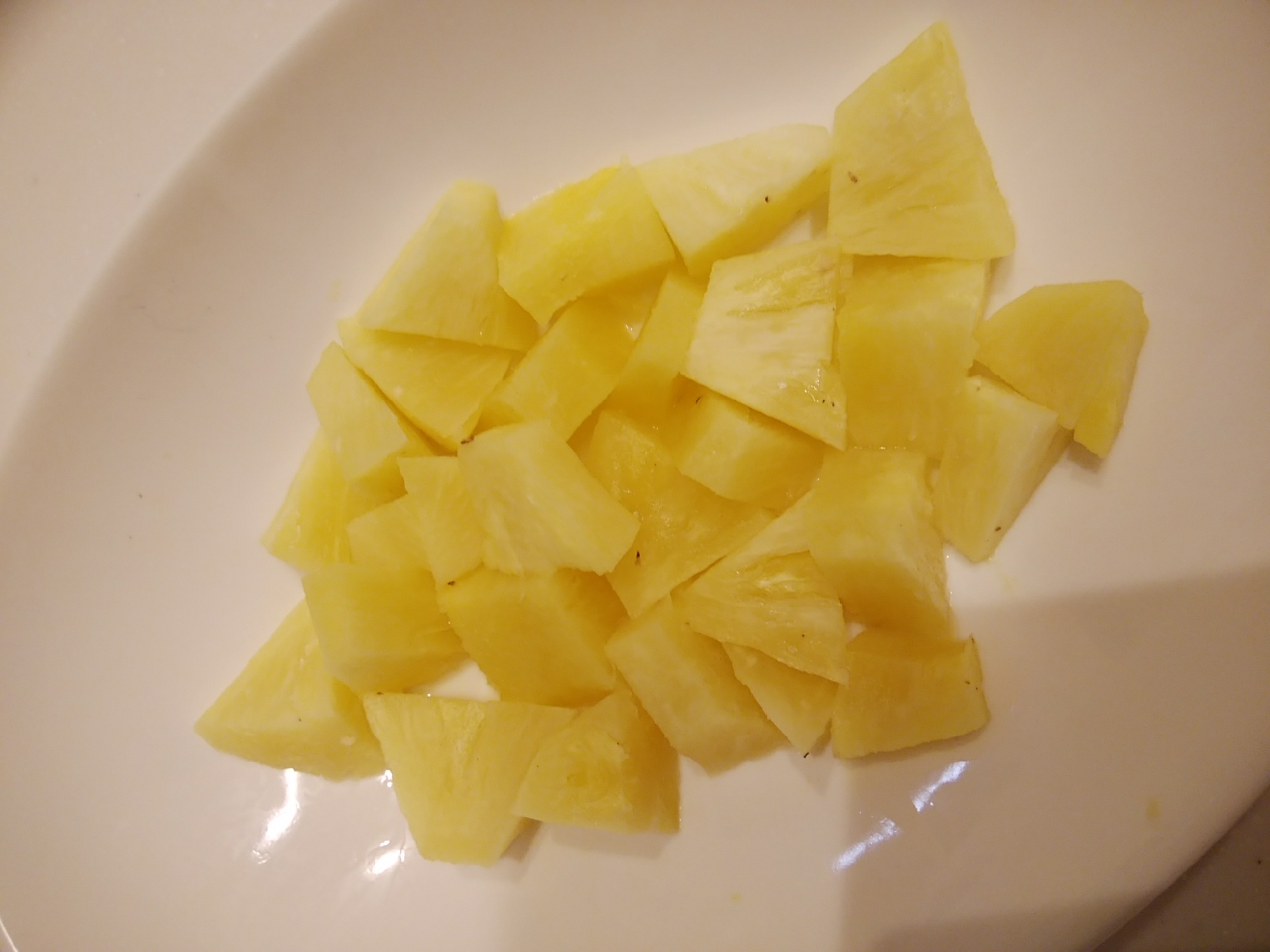 固くて酸っぱいパイナップルを簡単においしくする方法