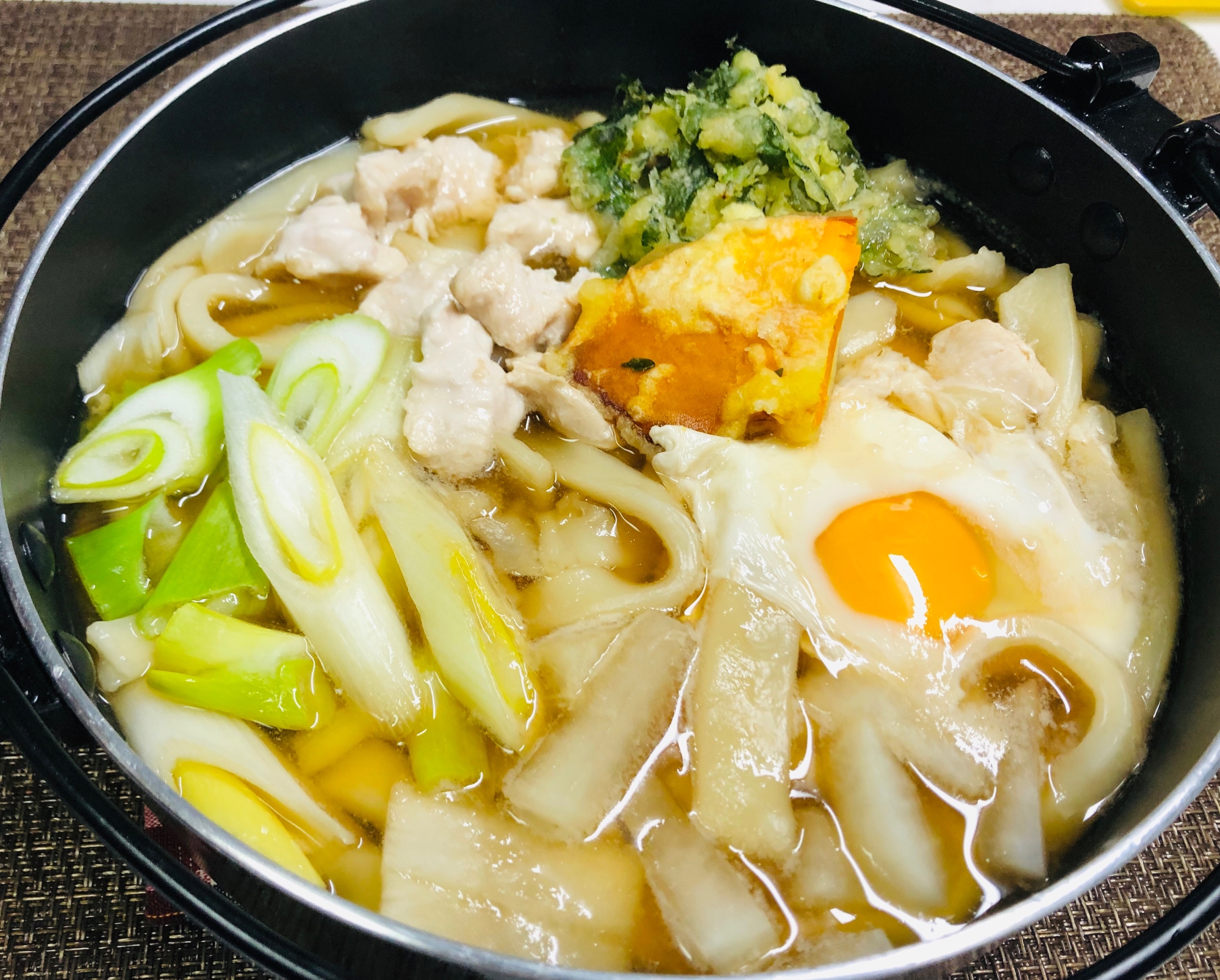 手打ちうどんでお一人様鍋焼きうどん レシピ 作り方 By 善ちゃん 楽天レシピ