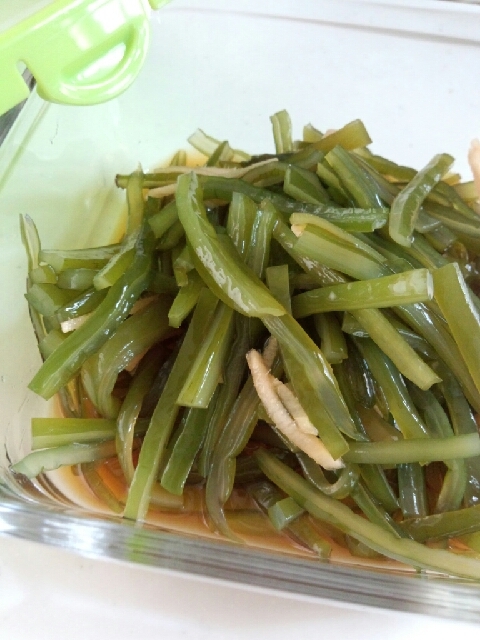 レモン風味！茎わかめと生姜の酢の物