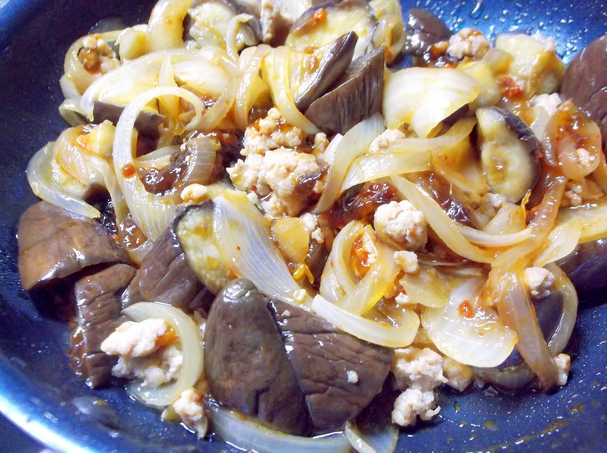 茄子と鶏ひき肉のラー油炒め☆