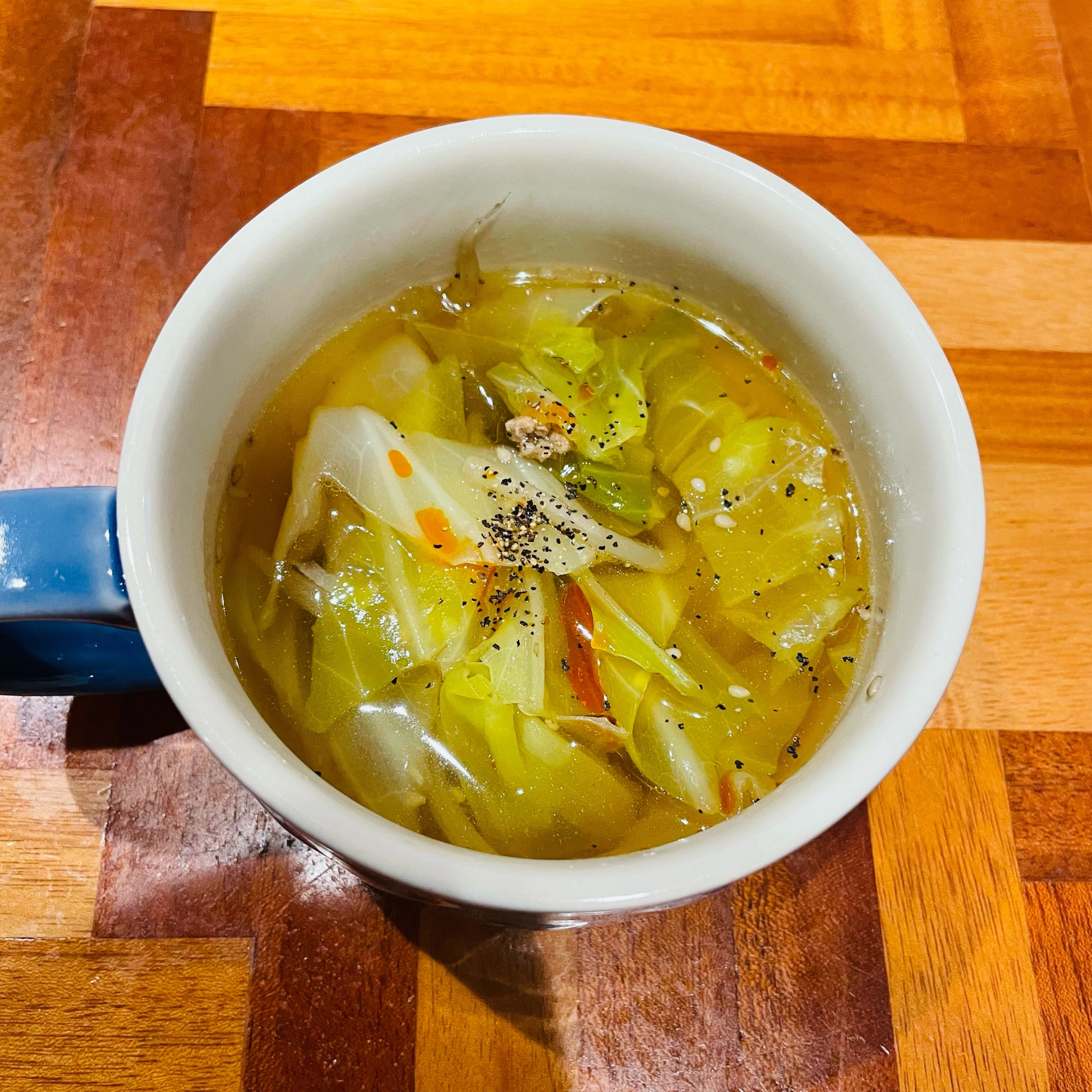 キャベツとひき肉の坦々スープ