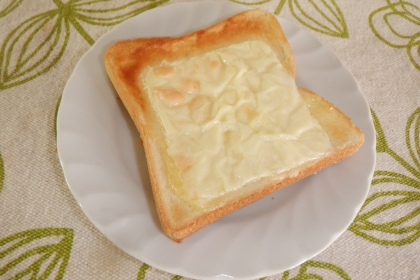 こんにちは。
朝食に作って美味しく頂きました。
シンプルで簡単なのに安定の美味しさですね♪
ご馳走様でした。
今後ともよろしくお願いします。