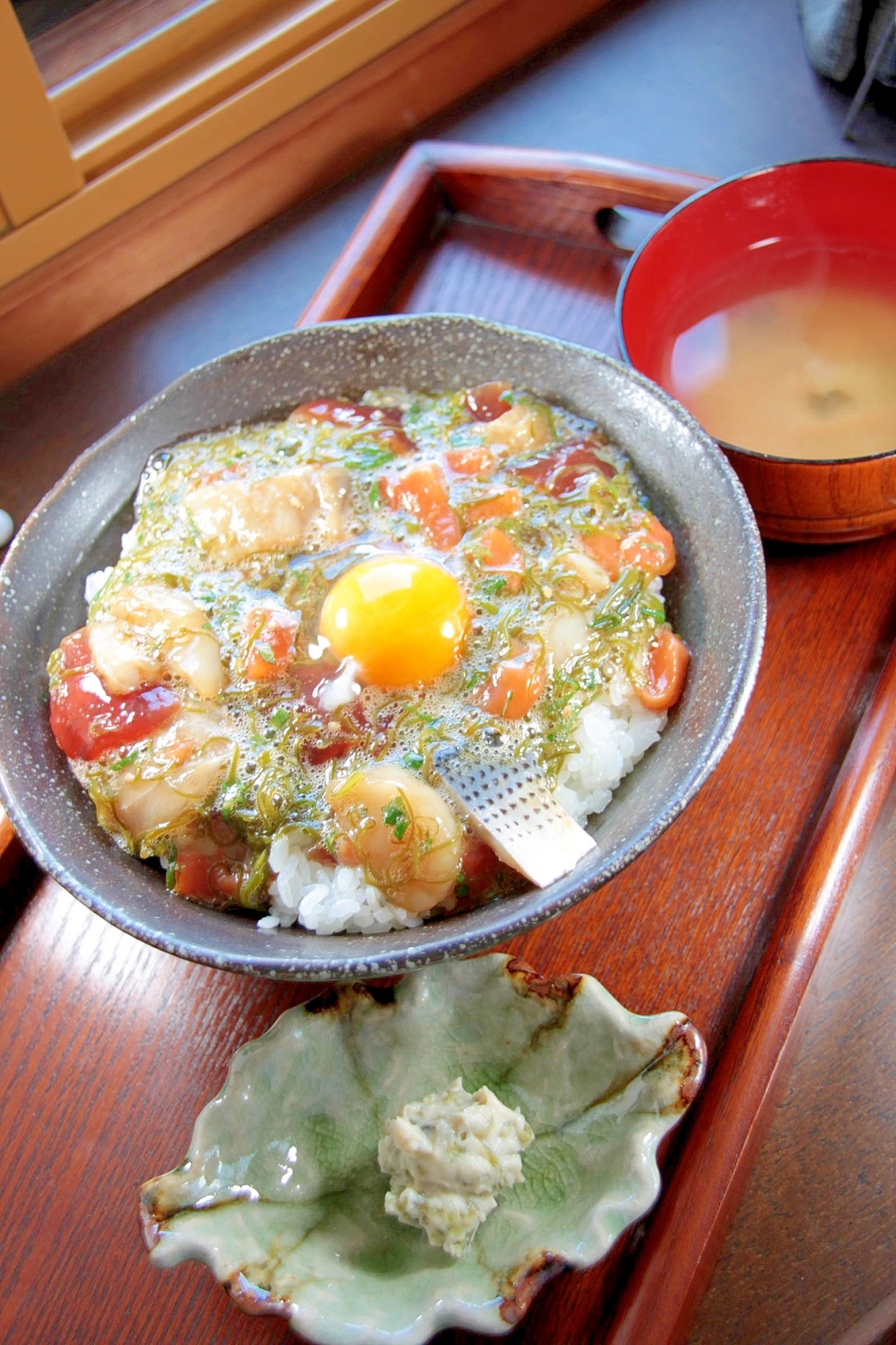 伊豆の名物丼『海鮮ぶっかけ丼』