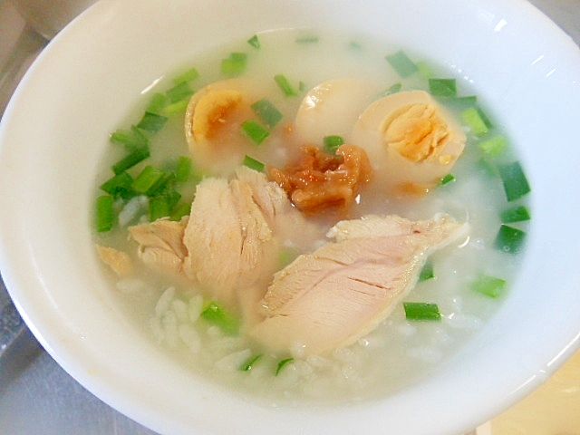 冷ご飯で★蒸し鶏・味卵・梅干しのニラ粥☆