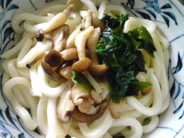 あったかきのこ釜揚げうどん