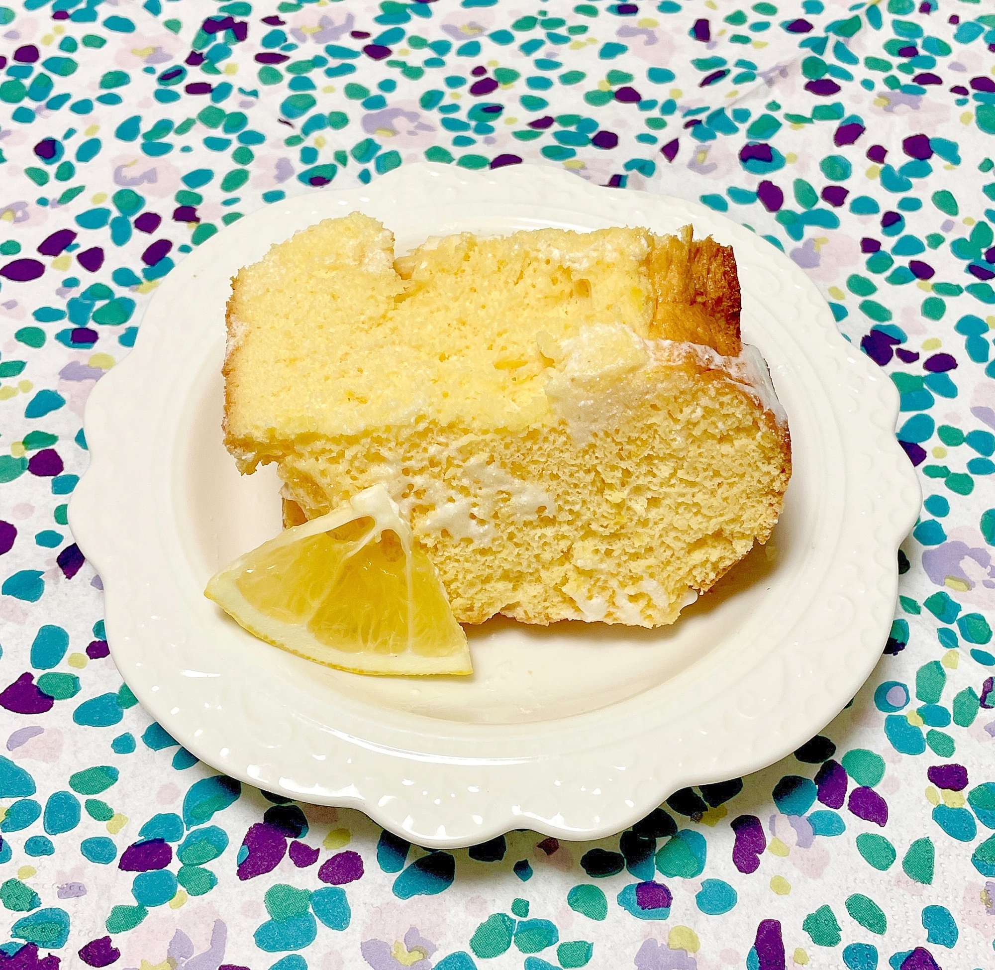お口いっぱい広がるレモン♡レモンのシフォンケーキ