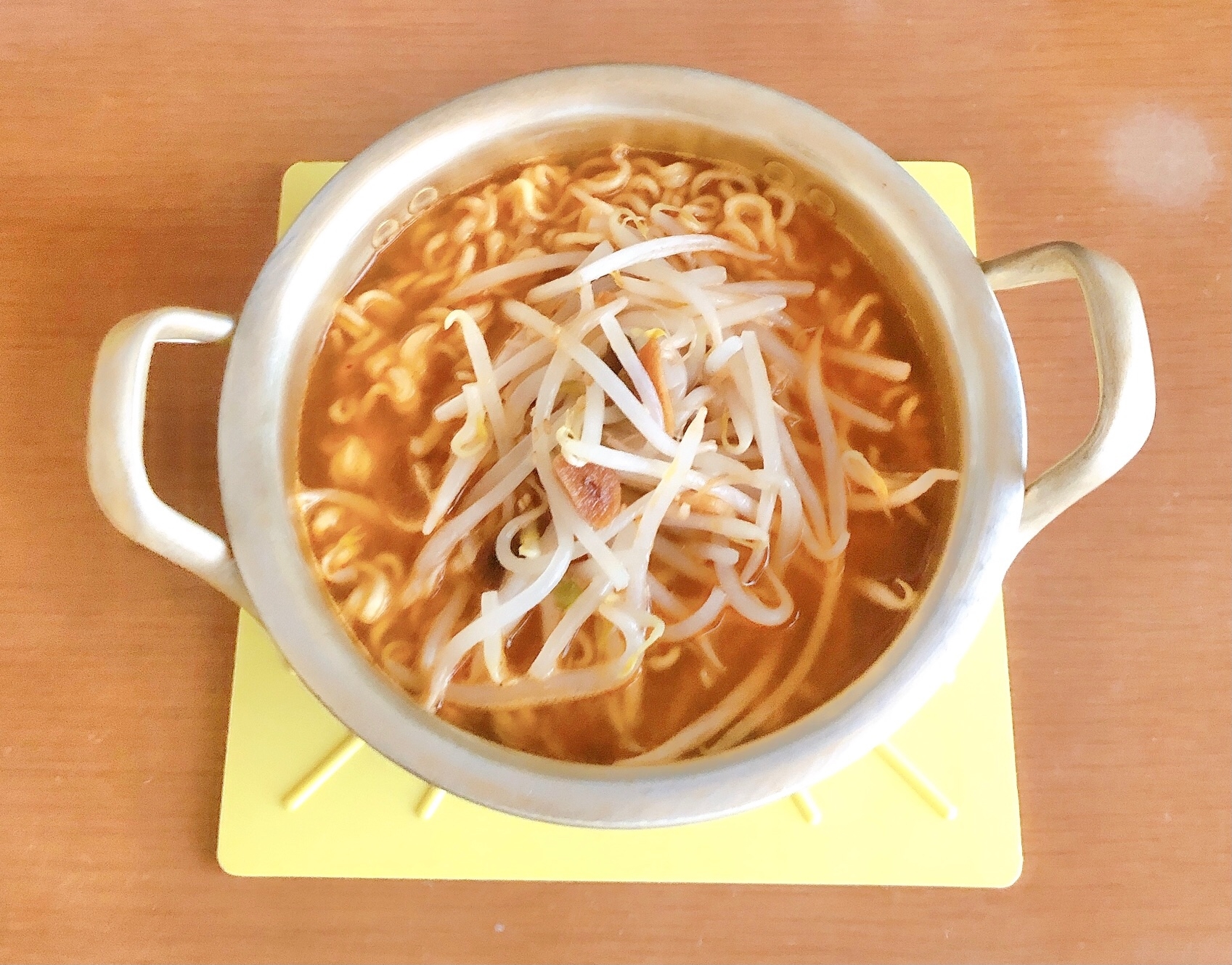 簡単 もやしのナムル入り辛ラーメン レシピ 作り方 By くろみつきなこもち 楽天レシピ 簡単 もやしのナムル入り辛ラーメン レシピ 作り方 By くろみつきなこもち 楽天レシピ