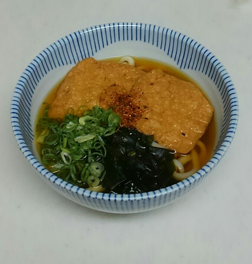 きつね/わかめうどん