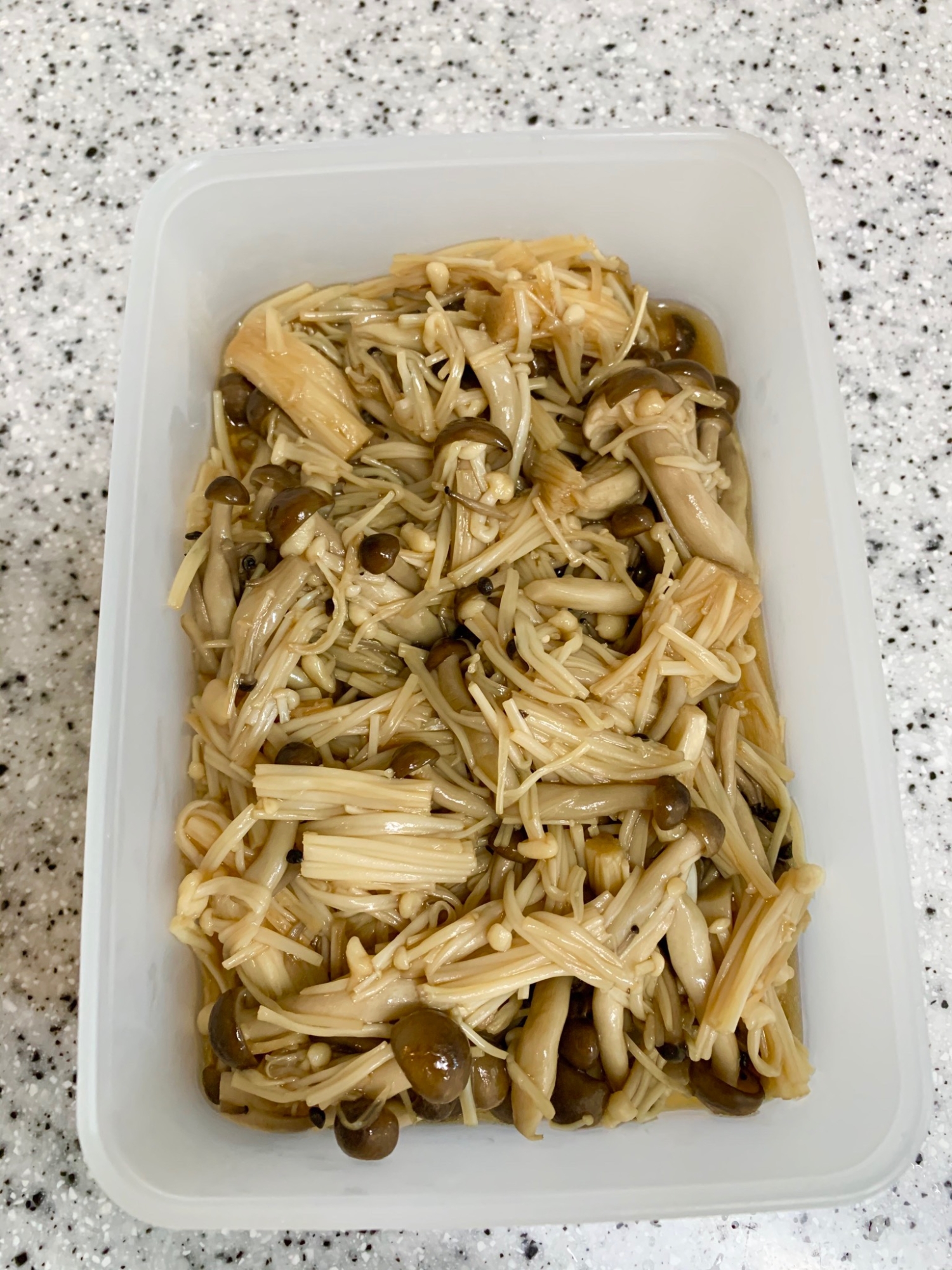 作り置き しめじとえのき茸の甘辛炒め レシピ 作り方 By みゆママ 楽天レシピ 作り置き しめじとえのき茸の甘辛炒め レシピ 作り方 By みゆママ 楽天レシピ