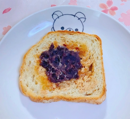 きな粉入り小豆トースト