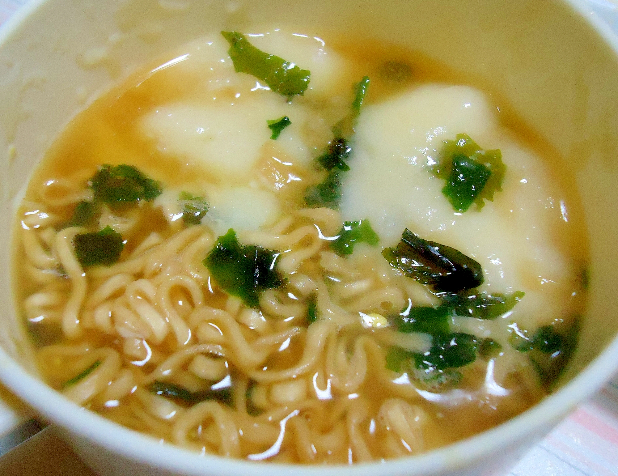 レンジで簡単　もち餅チキンラーメン