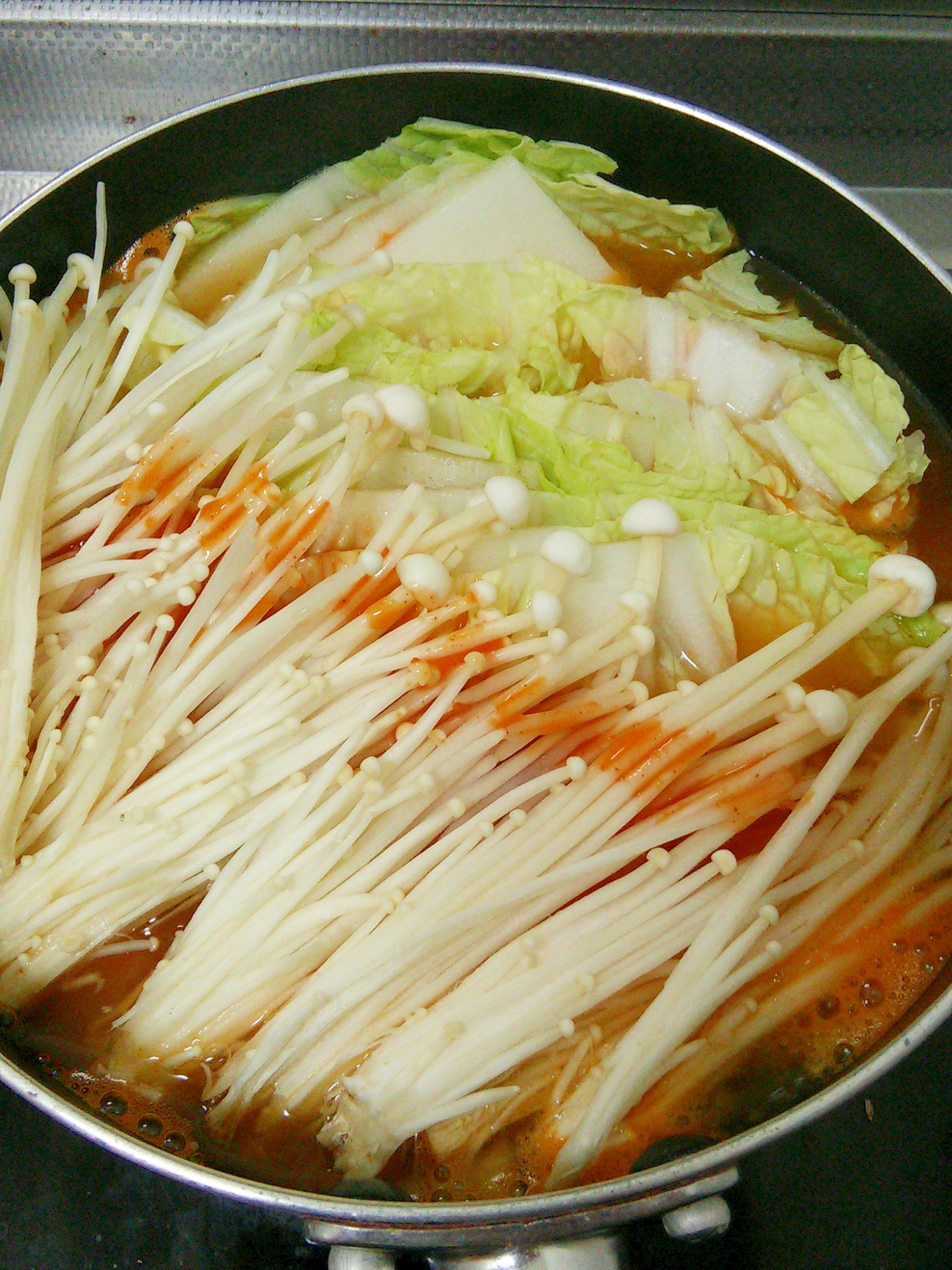 【中華ごま】ヘルシー★えのきと白菜のキムチ鍋