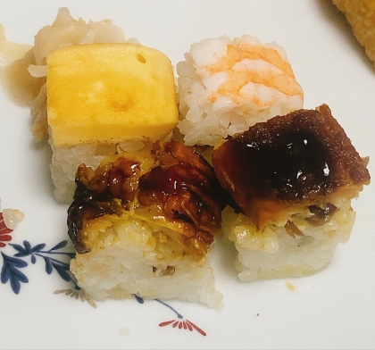 今日は寿司♫家にあるもので即席押し寿司！！