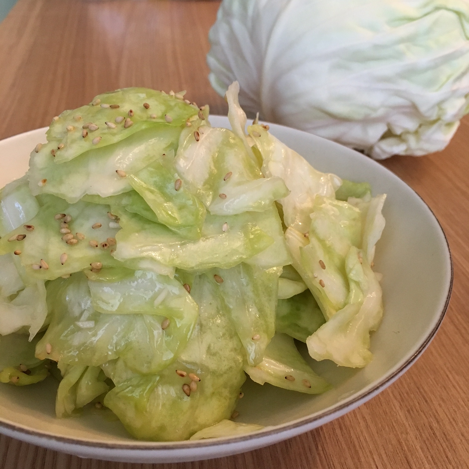 おつまみに！にんにく香る、浅漬けキャベツ