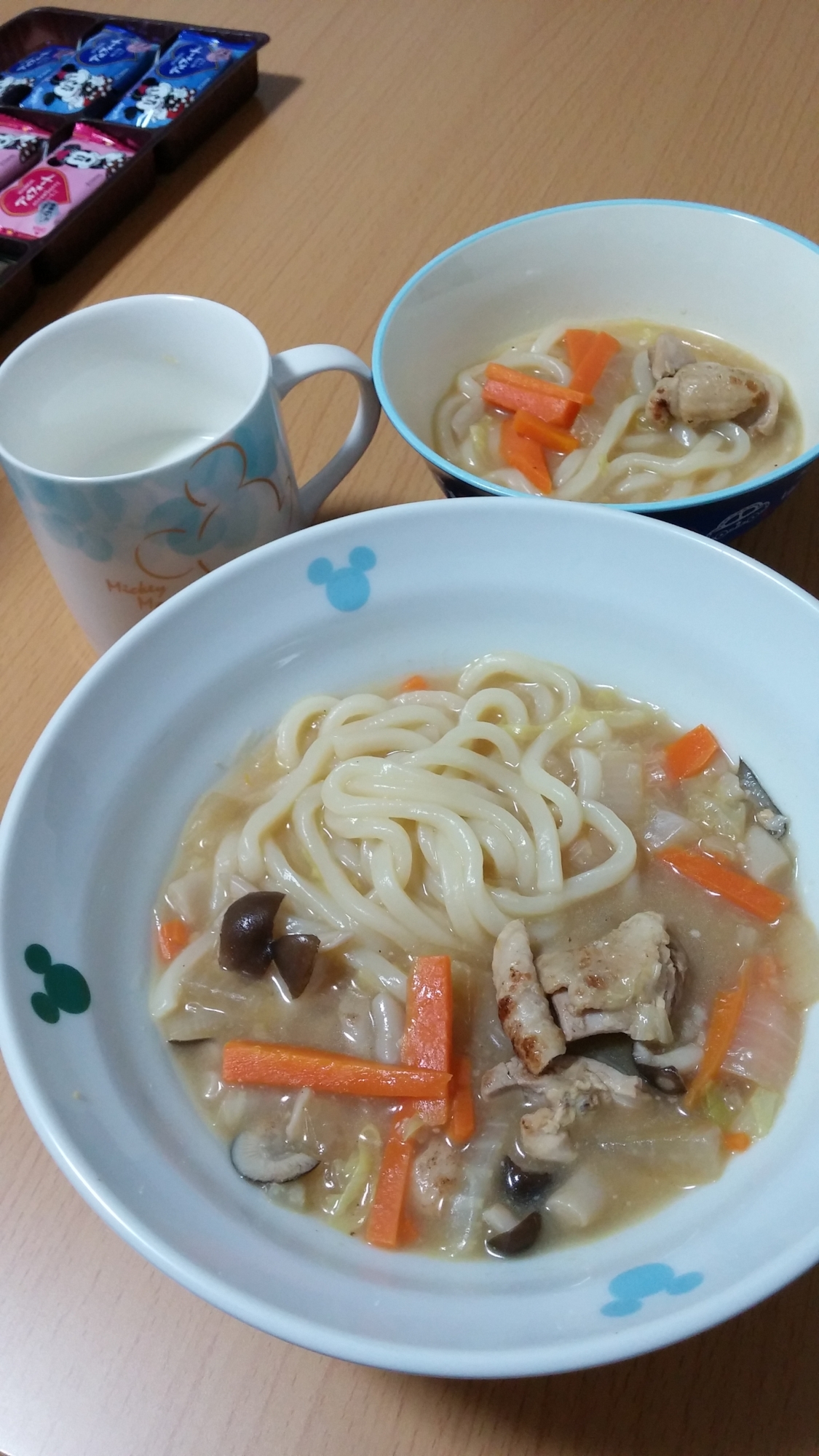 子供喜ぶ！一味違う！フライパンで簡単煮込みうどん♪