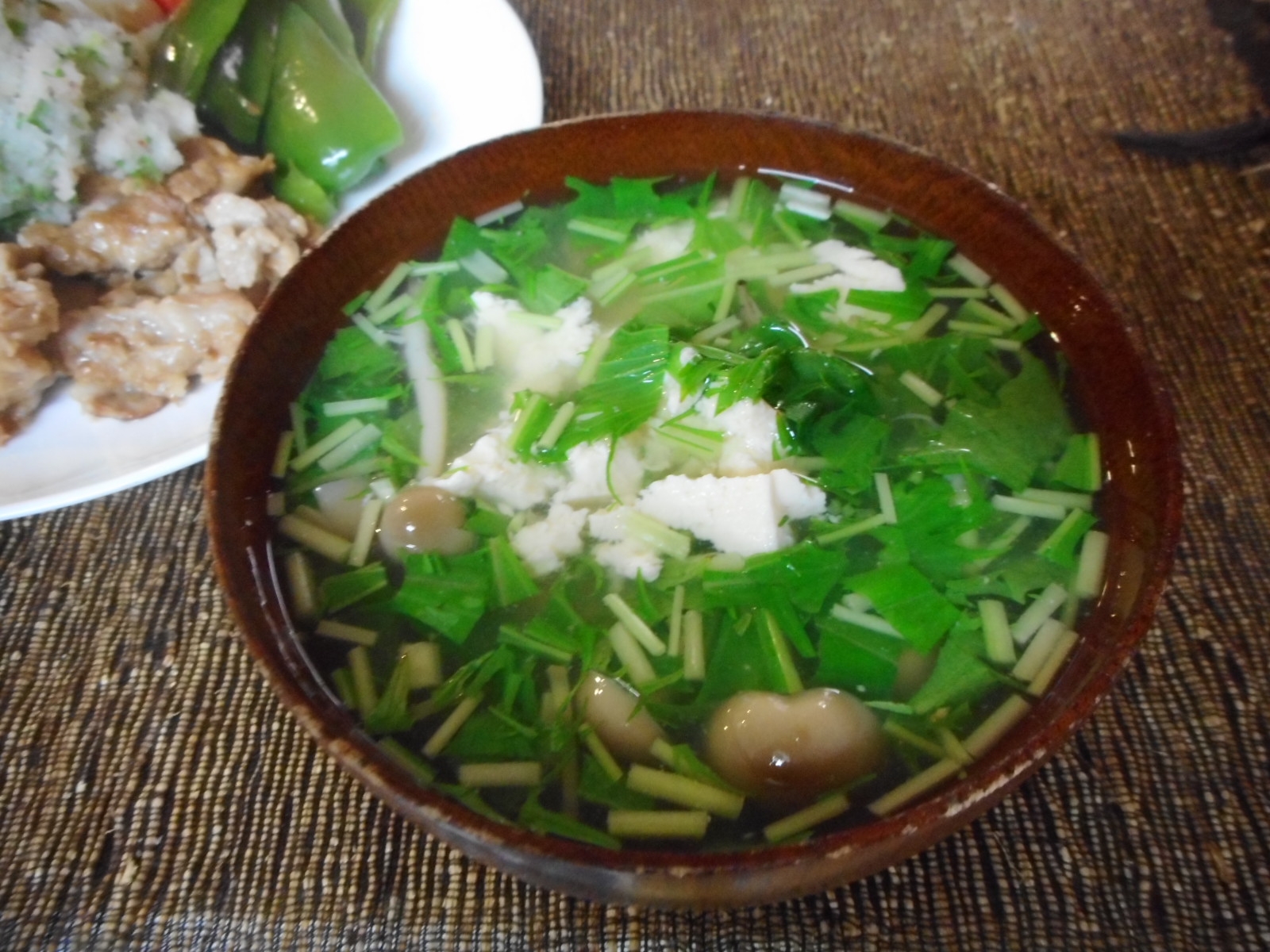水菜と豆腐の味噌スープ