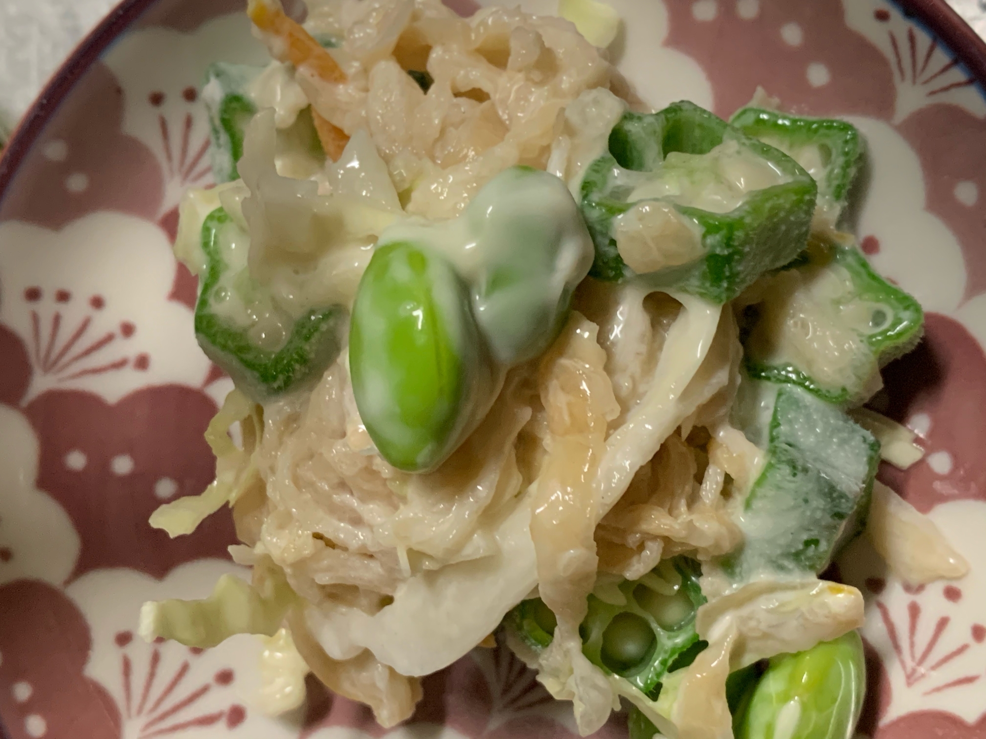 切干大根の煮物で！枝豆とオクラ、キャベツのサラダ