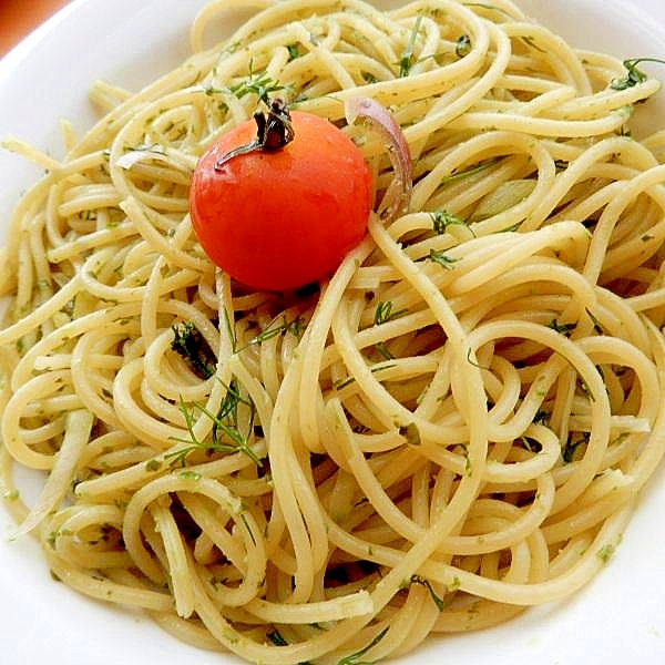 5分!?+香草❤市販のバジルソースでスパゲッティー