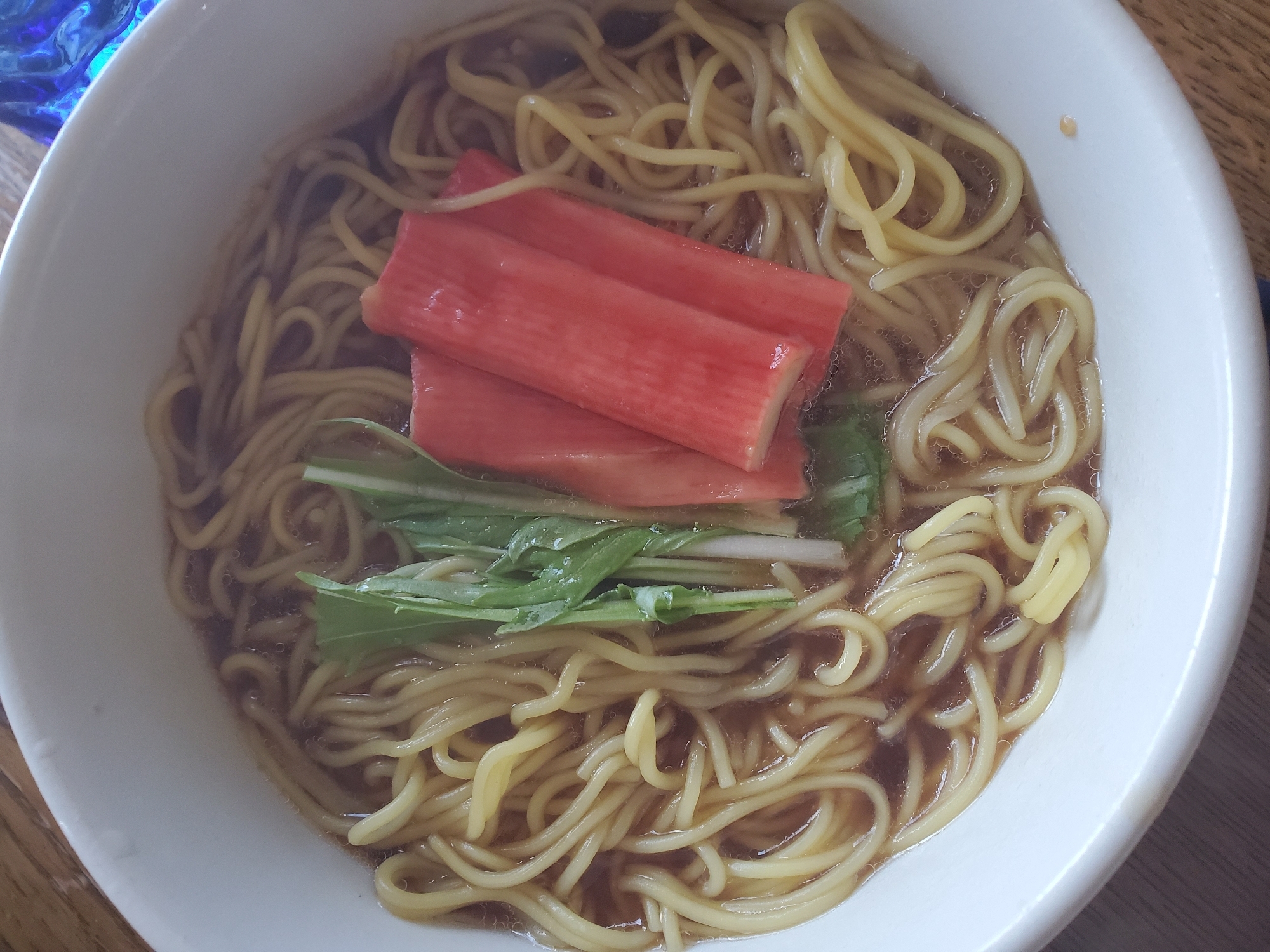 水菜とカニカマの醤油ラーメン