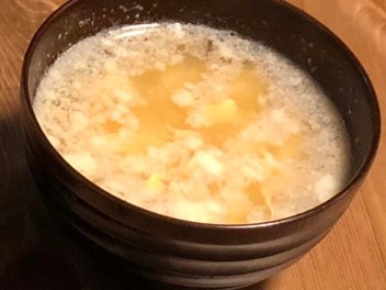 豆腐と卵のお味噌汁