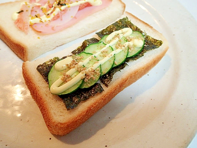 すりごま/マヨで　味付海苔と胡瓜のトースト