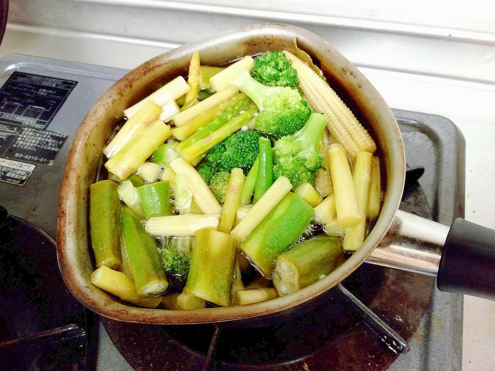 片手鍋だけで簡単！基本の野菜のピクルス