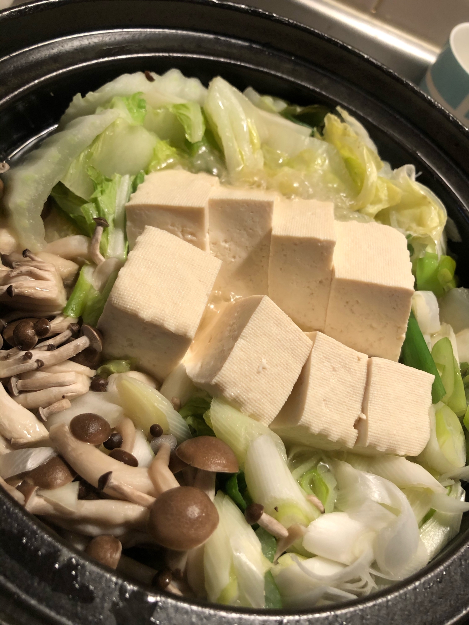 【超簡単】毎日食べられる!鶏の水炊き鍋