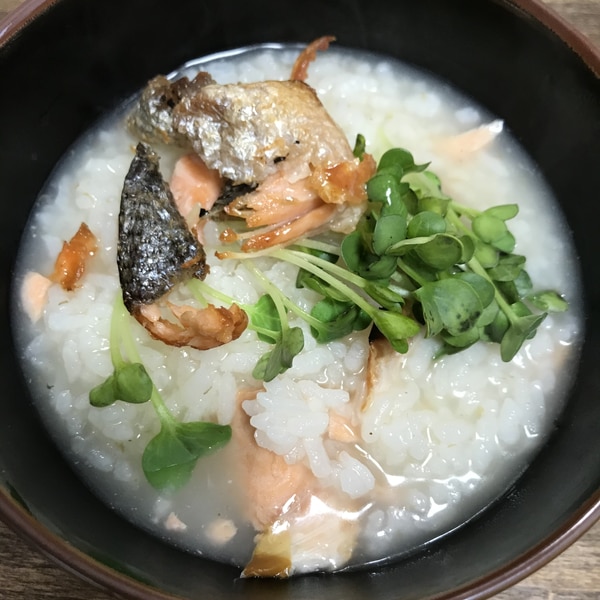 風邪の時に お腹に優しい鮭雑炊 レシピ 作り方 By まほまほら 楽天レシピ 風邪の時に お腹に優しい鮭雑炊 レシピ 作り方 By まほまほら 楽天レシピ