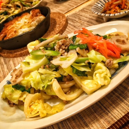 昼食に！　「豚挽き肉入り焼うどん」　　　　♪♪