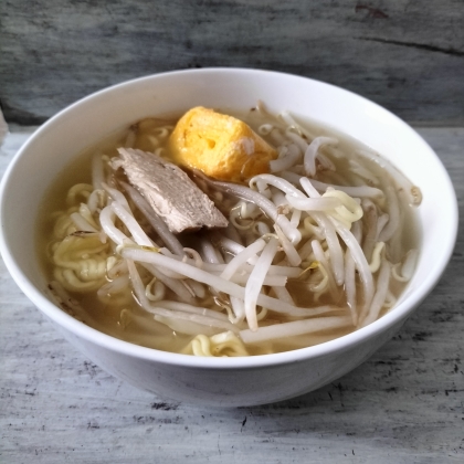 伊達巻チャーシュー野菜ラーメン